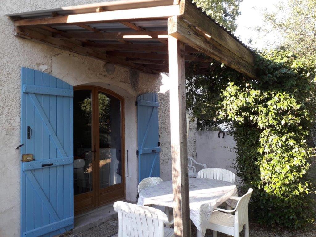 Apartmán Chez Betty Le Luc Exteriér fotografie
