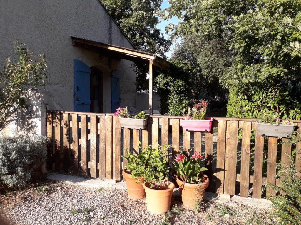 Apartmán Chez Betty Le Luc Exteriér fotografie